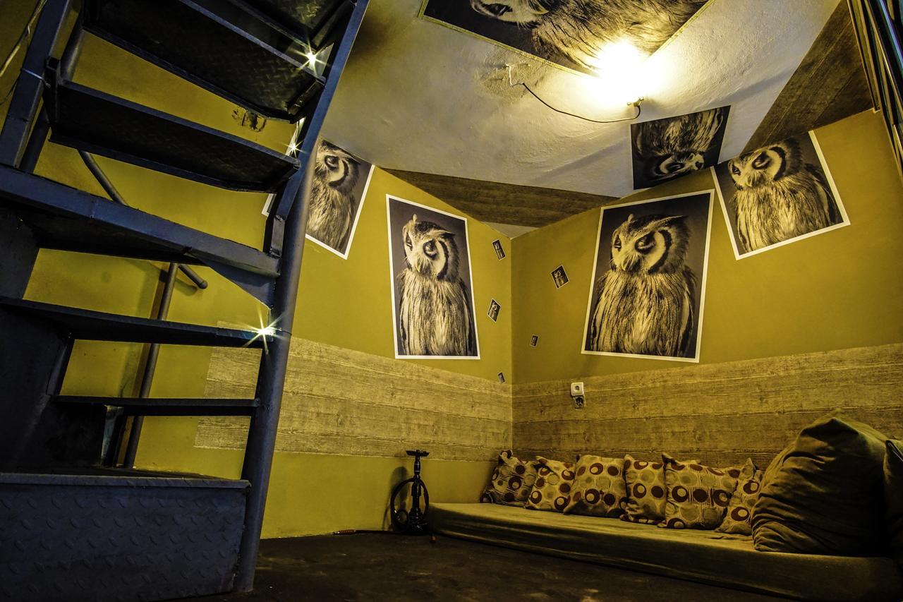 Hostel Albania Tirana Esterno foto